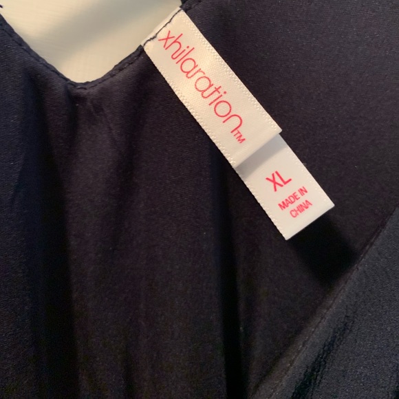 Dress - Picture 3 of 4